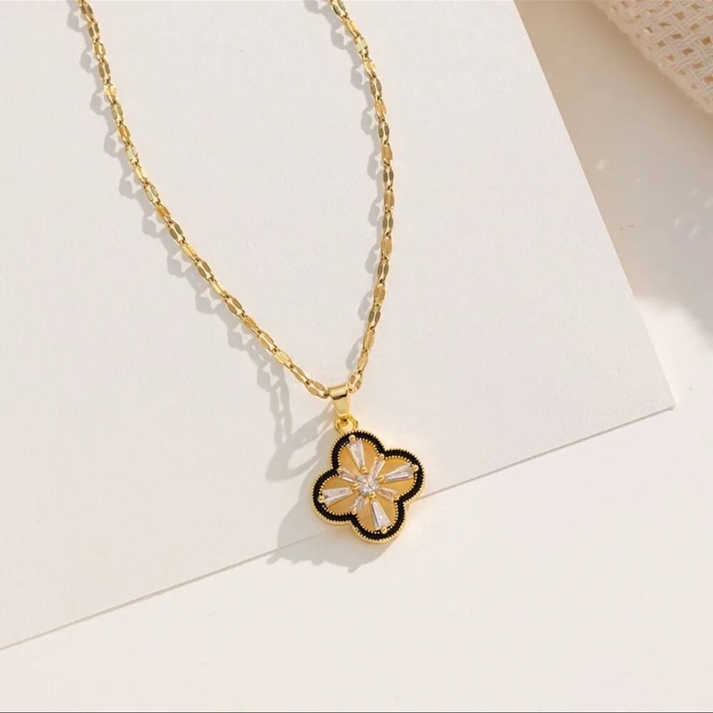 Gold Plated Four Leaf Clover Pendant Necklace - Picture 2 of 9